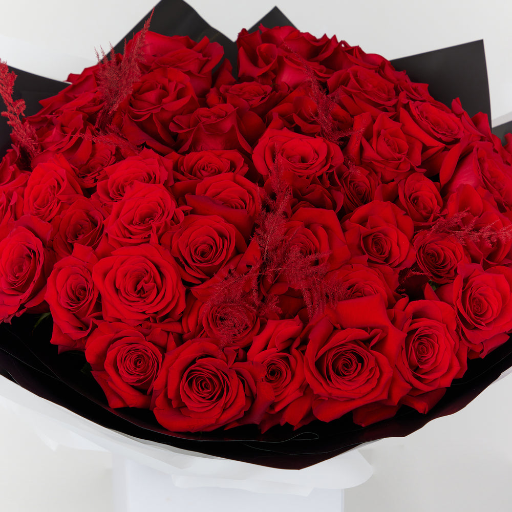 50 Red Roses