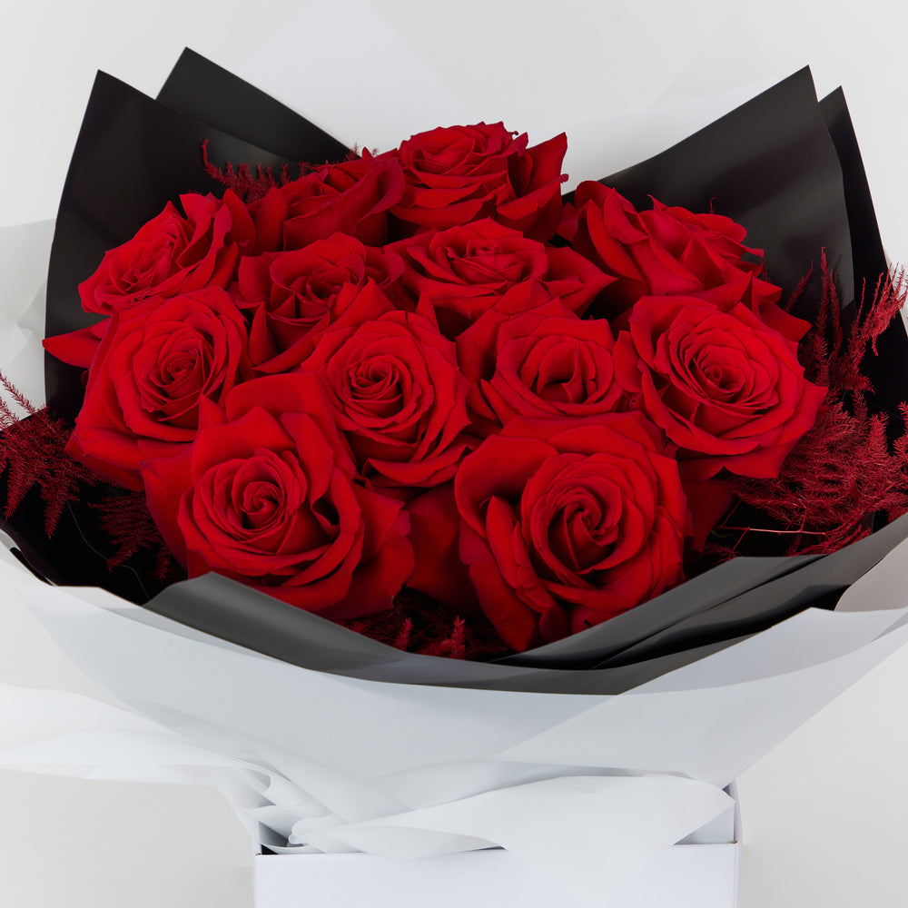 12 Red Roses