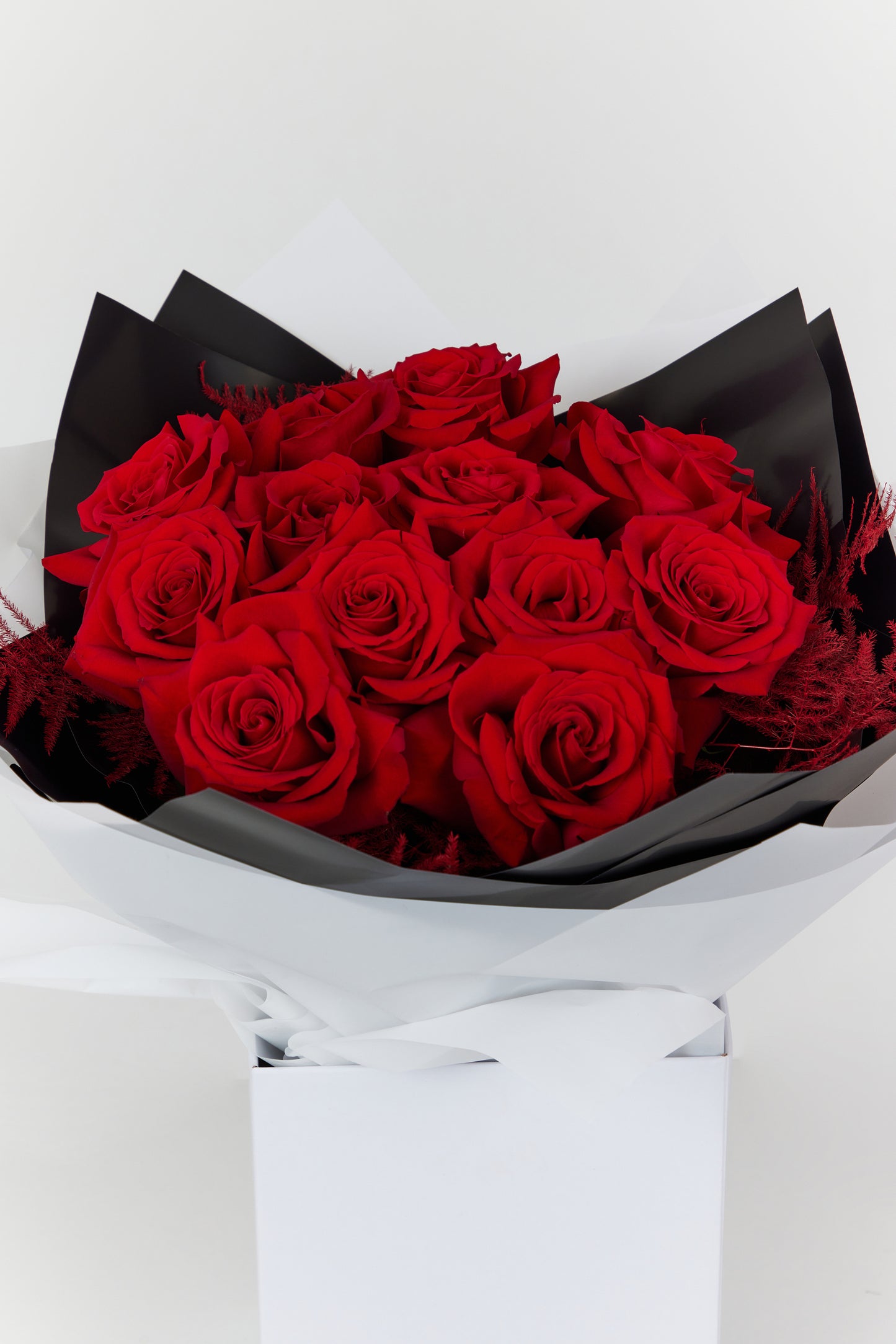 12 Red Roses